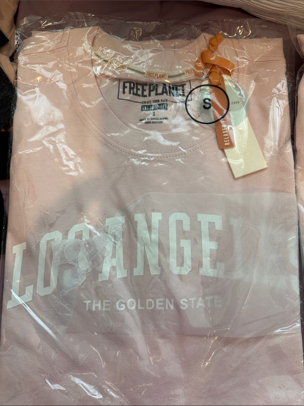 Free Planet Light Pink Los Angeles Graphic Tee small